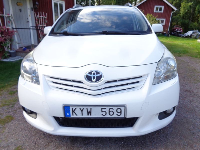 Toyota Verso bild 4