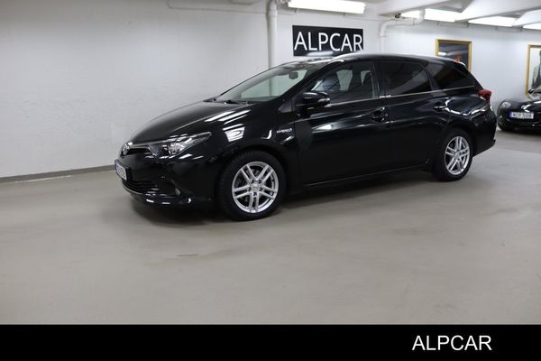 Toyota Auris TS HSD INTENSE EDITION EN ÄGARE 13100 MIL V-HJUL - 2017