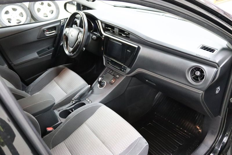 Toyota Auris bild 15