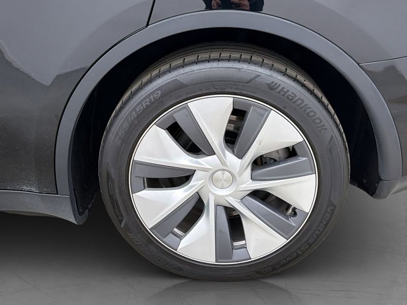 Tesla Model Y bild 34