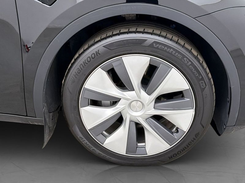 Tesla Model Y bild 36