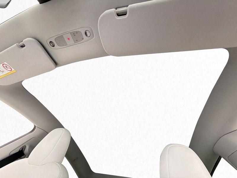 Tesla Model Y bild 13