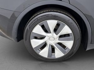 Tesla Model Y bild 35