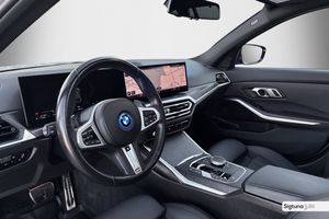 BMW 330 bild 11