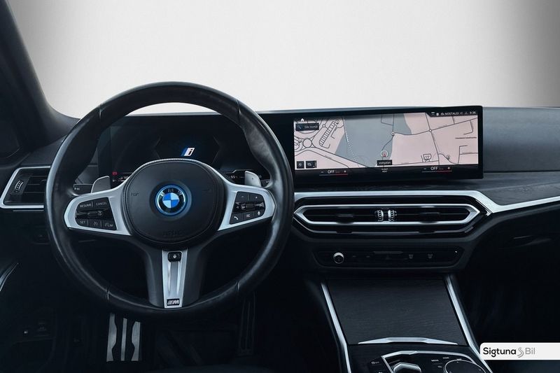 BMW 330 bild 12