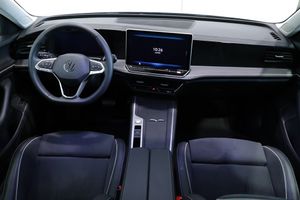 Volkswagen Passat bild 10