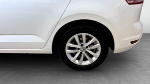Volkswagen Touran bild 6