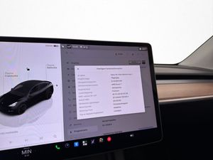 Tesla Model Y bild 25