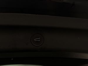 Tesla Model Y bild 29