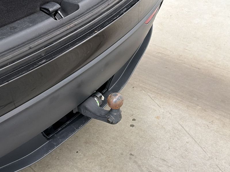 Tesla Model Y bild 16