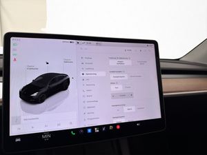 Tesla Model Y bild 23