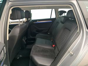 Volkswagen Passat bild 13