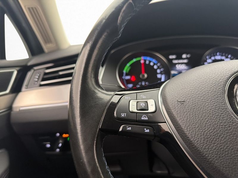 Volkswagen Passat bild 16