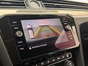 Volkswagen Passat bild 18