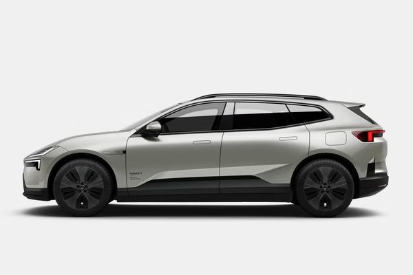 Polestar 4 Long Range Single Motor Business edition Pilot SUV - 2027