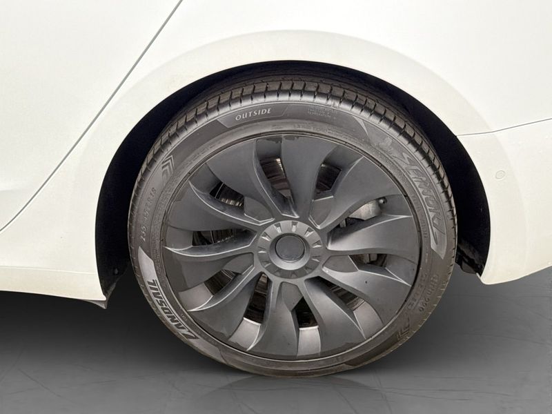 Tesla Model 3 bild 28