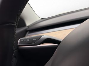 Tesla Model 3 bild 32