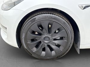 Tesla Model 3 bild 27