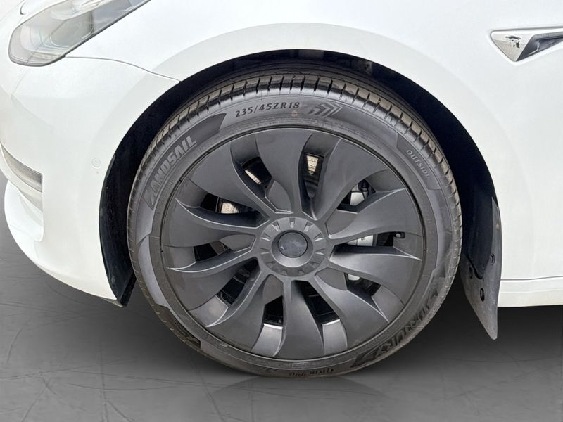 Tesla Model 3 bild 27