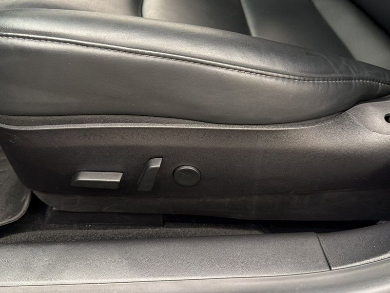 Tesla Model 3 bild 11
