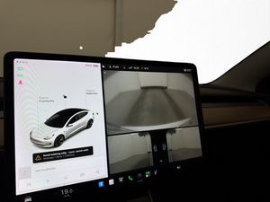 Tesla Model 3 bild 15