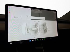 Tesla Model 3 bild 20