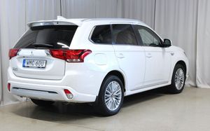 Mitsubishi Outlander bild 2