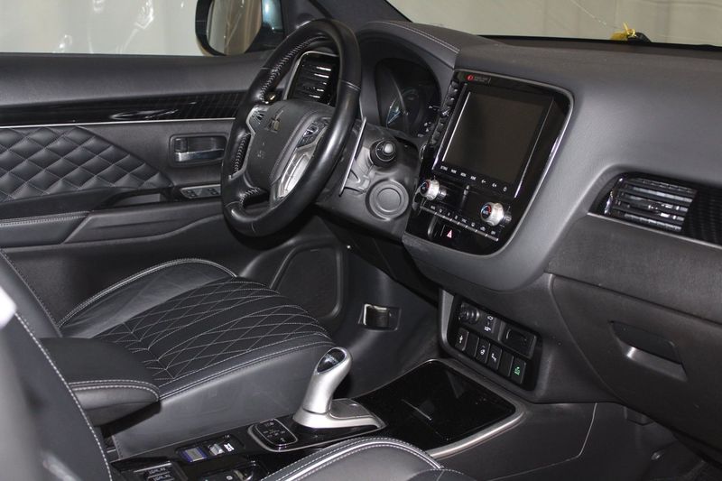 Mitsubishi Outlander bild 22