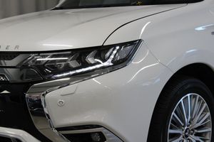 Mitsubishi Outlander bild 15
