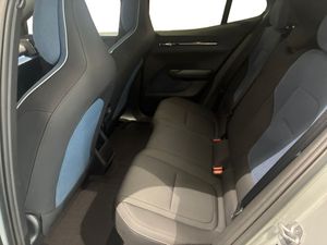 Volvo EX30 bild 6