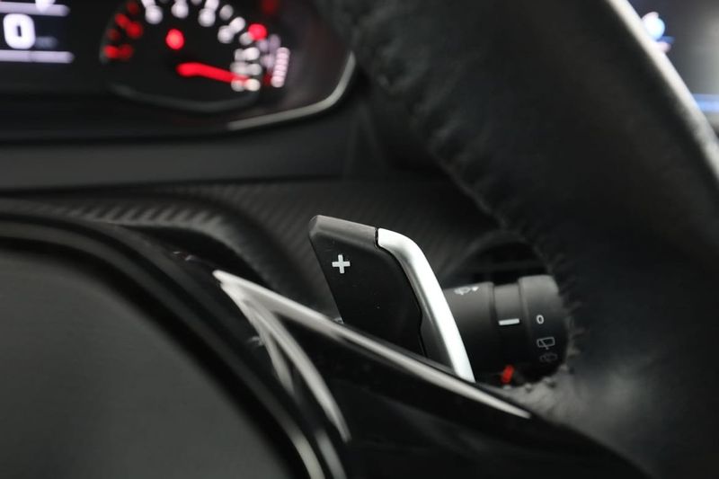 Peugeot 208 bild 28