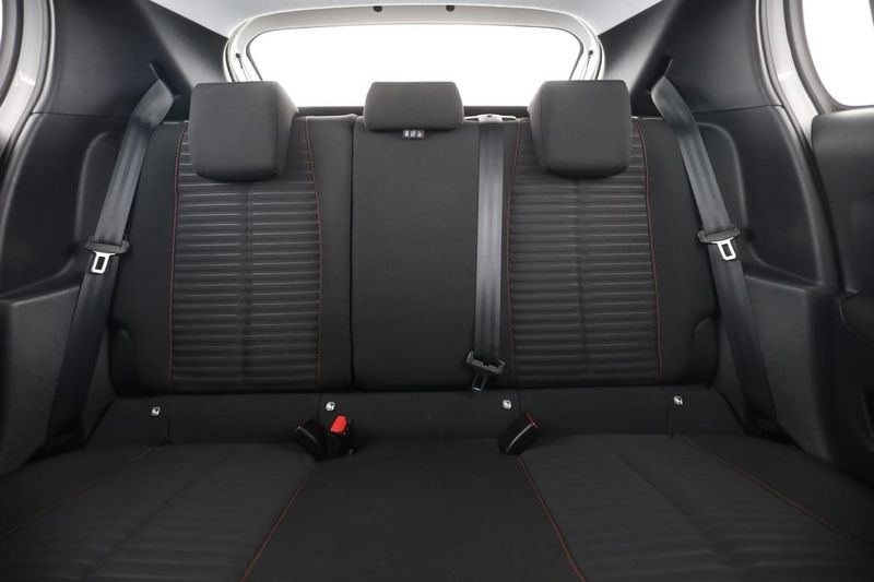 Peugeot 208 bild 16