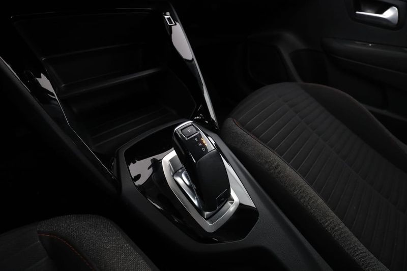 Peugeot 208 bild 23