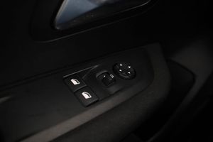 Peugeot 208 bild 32