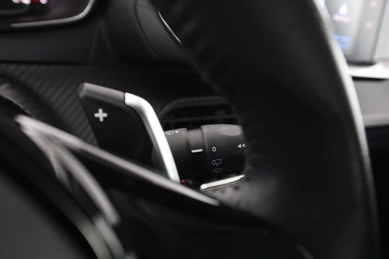 Peugeot 208 bild 29