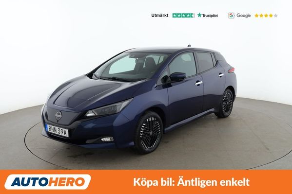 Nissan Leaf N-Connecta / 360, CarPlay, Rattvärme - 2024