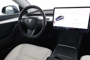 Tesla Model 3 bild 14