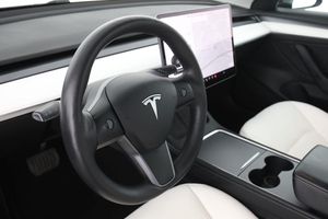 Tesla Model 3 bild 12