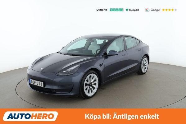 Tesla Model 3 Long Range AWD / Panorama, Rattvärme, GPS - 2021