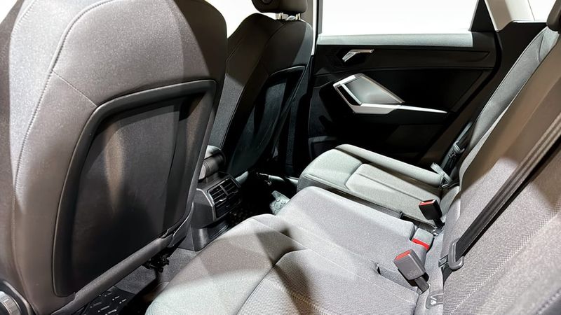 Audi Q3 bild 11