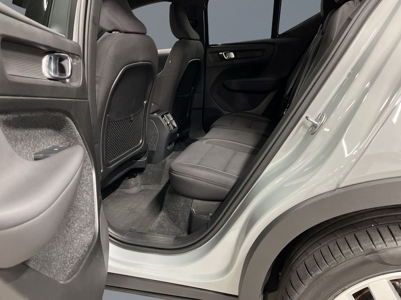 Volvo EX40 bild 8