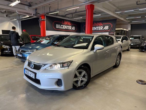 Lexus CT 200h 1.8 CVT Hybrid Ny servad Motorvärmare Låg årsskatt - 2011