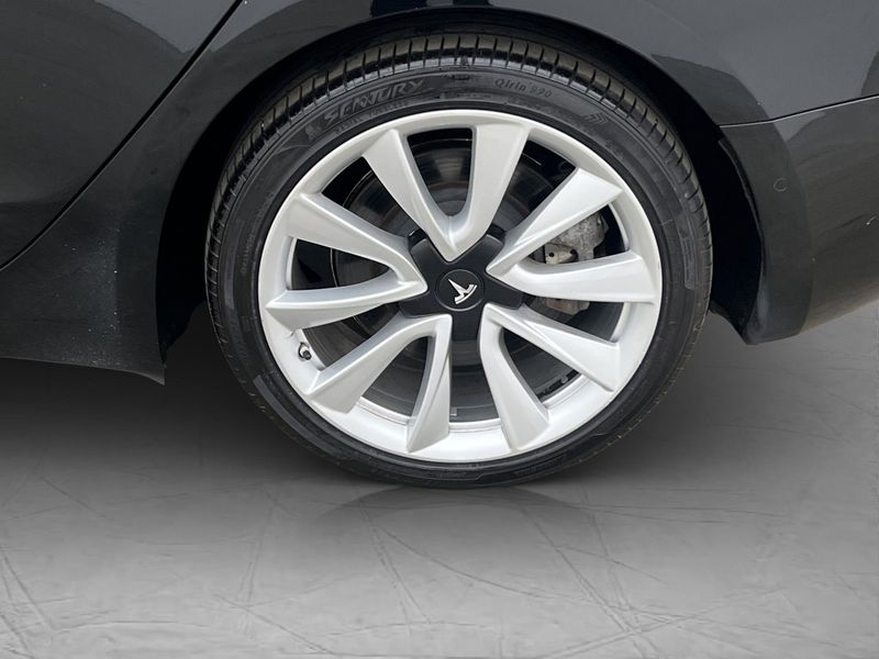 Tesla Model 3 bild 34