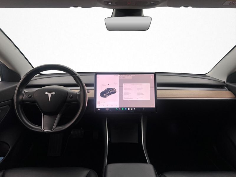 Tesla Model 3 bild 14