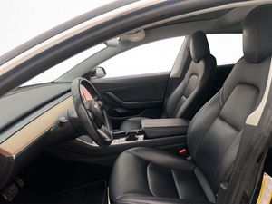 Tesla Model 3 bild 12