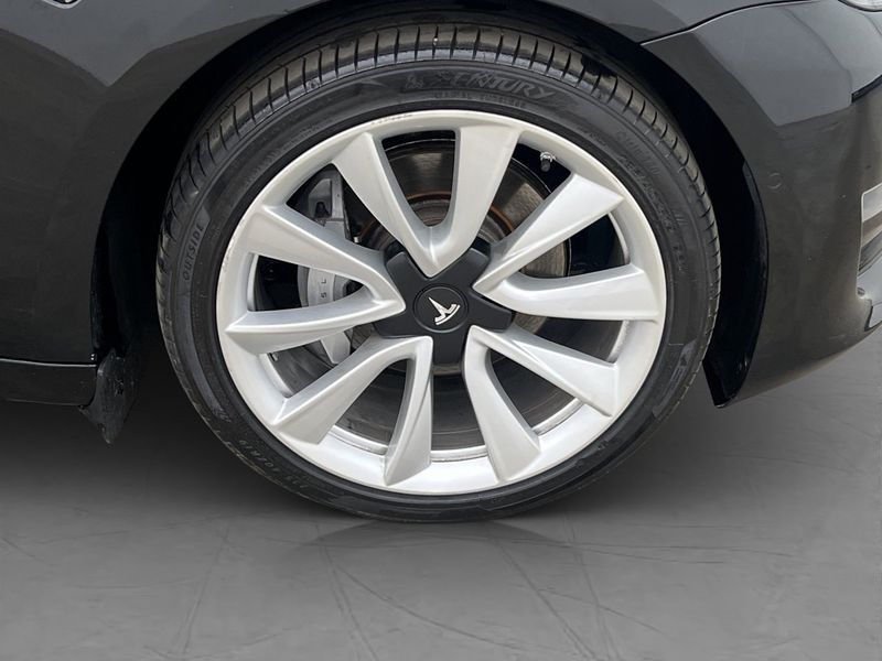 Tesla Model 3 bild 36