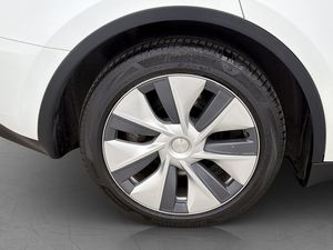 Tesla Model Y bild 13