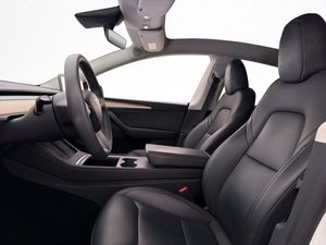 Tesla Model Y bild 22