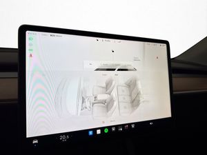 Tesla Model Y bild 28