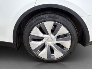 Tesla Model Y bild 12